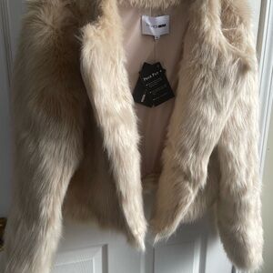 Fashion Nova Franchesca Nude/Cream Faux Fur Jacket